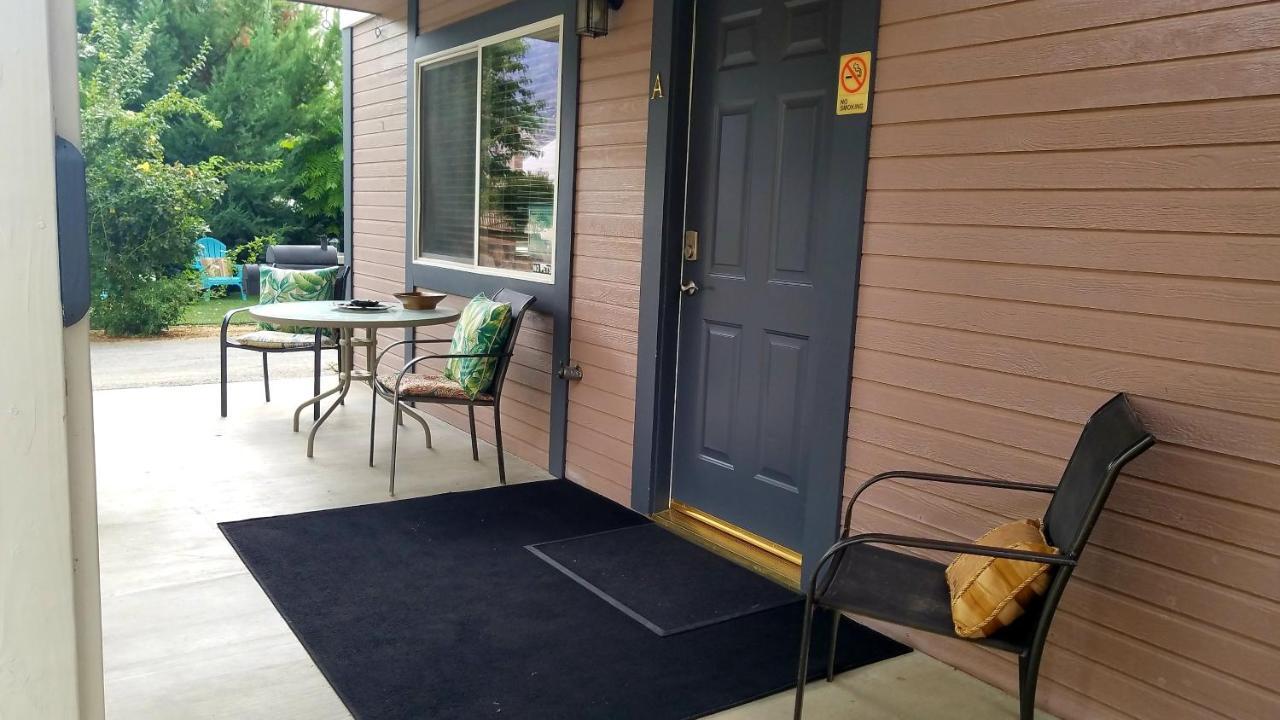 Sacred Mtn River Suites Kernville Exteriér fotografie